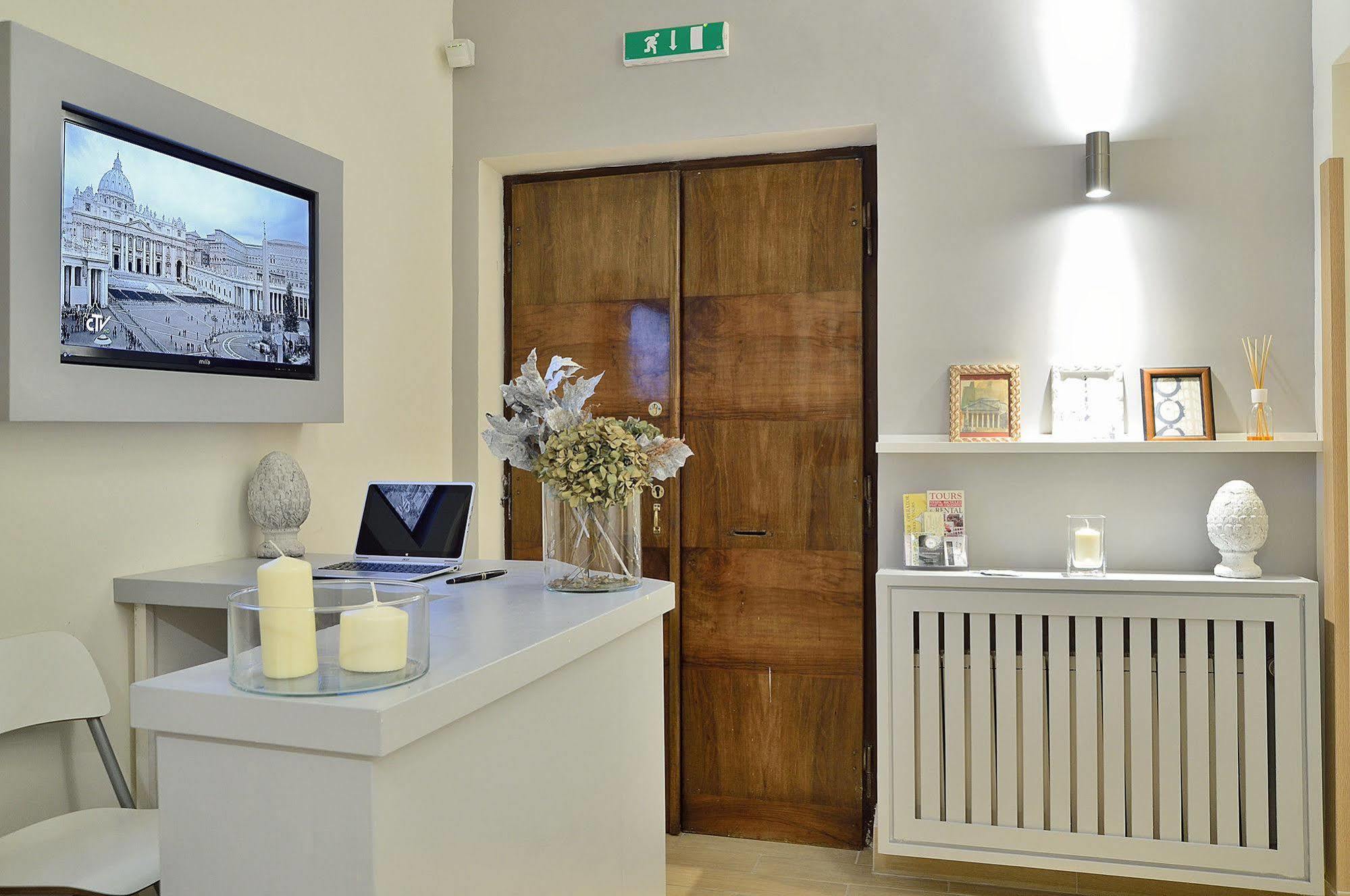 94Rooms Vatican Guest House - Vigliena Róma Kültér fotó